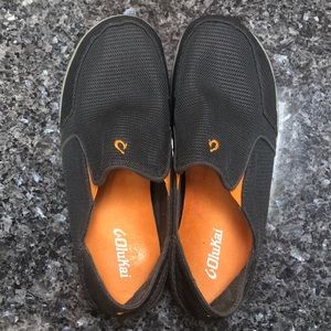Olukai Mens slip on boat shoes size US 9.5